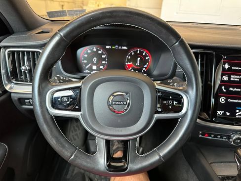Used 2021 Volvo S60 T5 R-Design AWD/4WD image 2