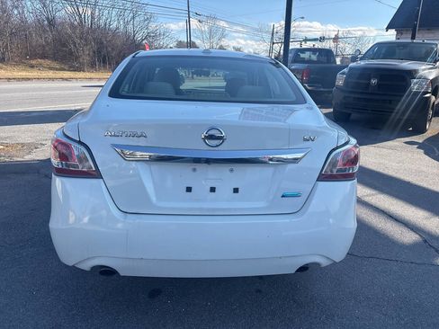 Used 2014 Nissan Altima 2.5 SV FWD image 8