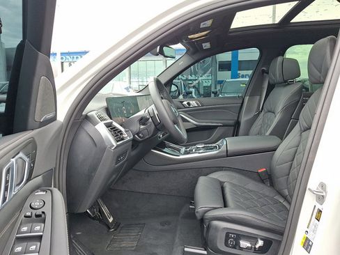 Used 2026 BMW X5 xDrive50e image 15