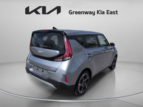 Certified 2023 Kia Soul EX FWD image 6