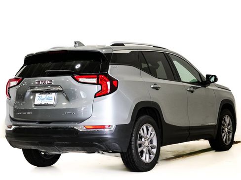 Used 2024 GMC Terrain SLT AWD/4WD image 5