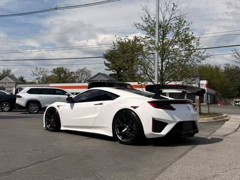 Used 2017 Acura NSX image 6
