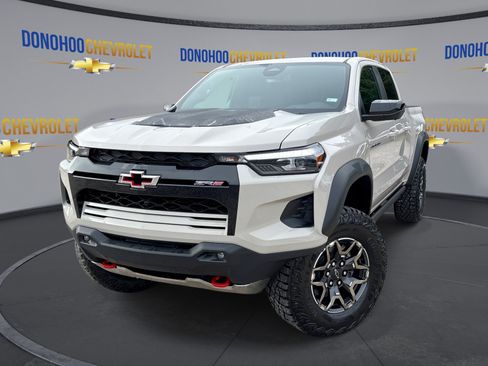 New 2026 Chevrolet Colorado ZR2 w/ Technology Package AWD/4WD image 4