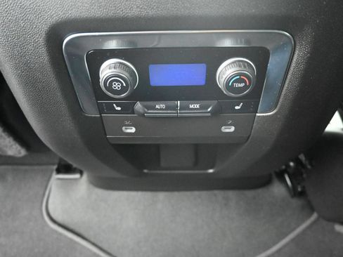 Used 2024 Chevrolet Tahoe Premier w/ Premium Package AWD/4WD image 23