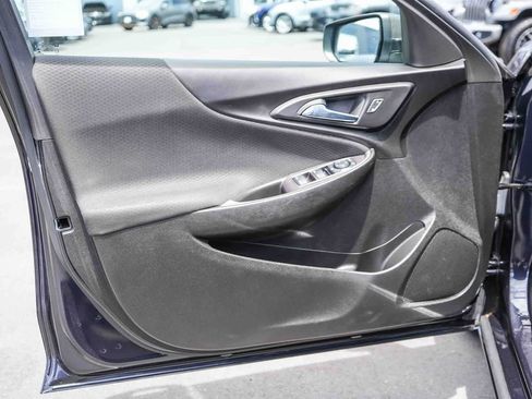 Used 2023 Chevrolet Malibu LS FWD image 21