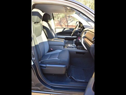 Used 2016 Toyota Tundra SR5 w/ SR5 Upgrade Package image 34