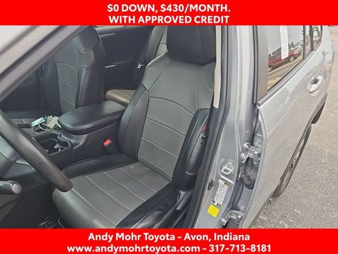 Used 2021 Toyota RAV4 LE FWD image 10