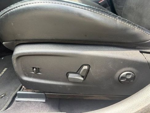 Used 2016 Dodge Charger R/T RWD image 36