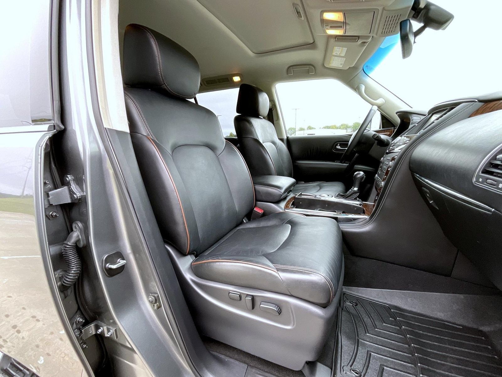 Used 2017 Nissan Armada Platinum RWD image 25