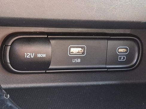 Used 2025 Kia Seltos EX w/ EX Sunroof Package image 28