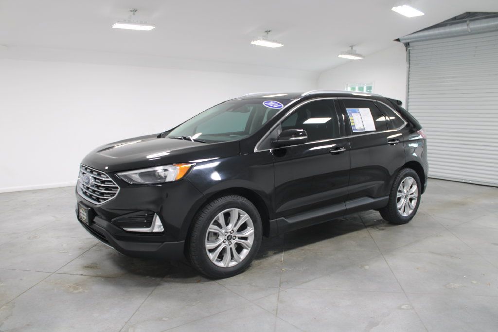 Used 2024 Ford Edge Titanium AWD/4WD image 4