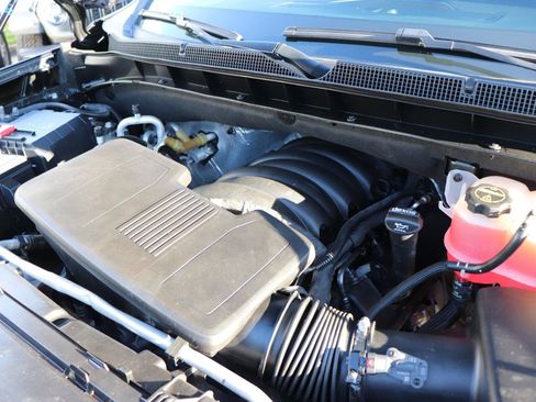 Used 2023 Chevrolet Suburban LT AWD/4WD image 51