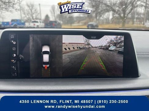 Used 2017 BMW 750i xDrive image 23