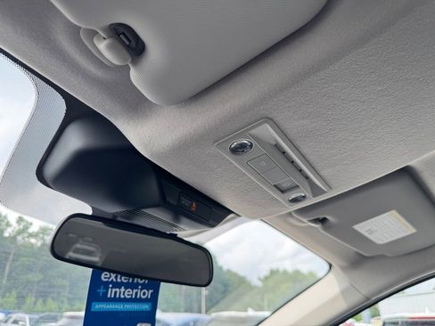 New 2025 Nissan Kicks SV image 25