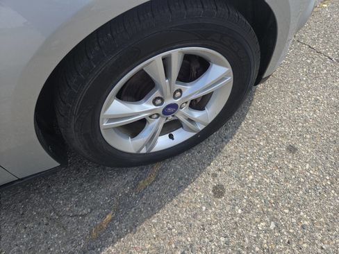 Used 2013 Ford Focus SE image 10