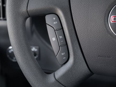 New 2025 GMC Savana 2500 Extended w/ Driver Convenience Package image 32