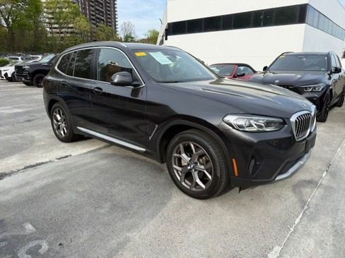 Used 2023 BMW X3 xDrive30i w/ Premium Package w/ZPA image 2