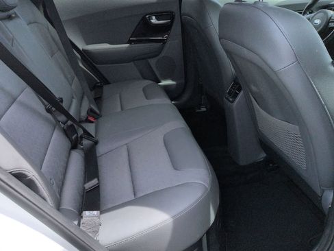 Used 2019 Kia Niro EX FWD image 20