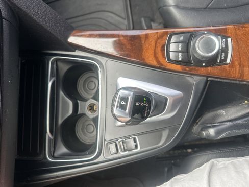 Used 2016 BMW 320i xDrive Sedan AWD/4WD image 25