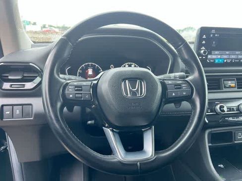 Certified 2025 Honda Pilot EX-L image 17