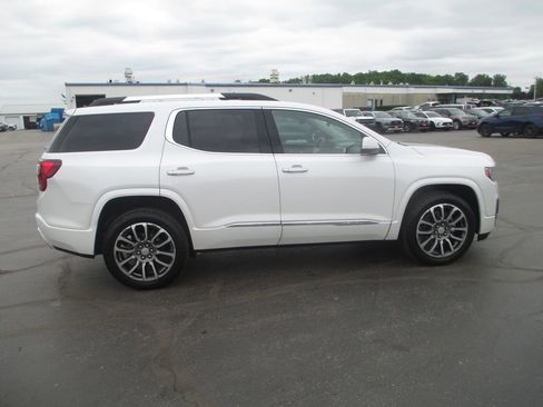Used 2021 GMC Acadia Denali AWD/4WD image 5