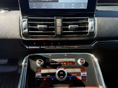 Used 2020 Lincoln Navigator L Reserve image 18