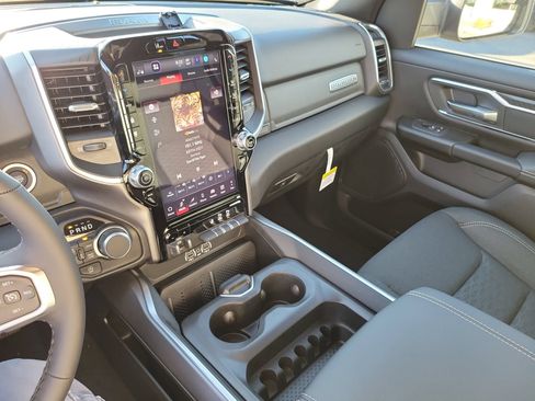 New 2026 RAM 1500 Big Horn AWD/4WD image 12