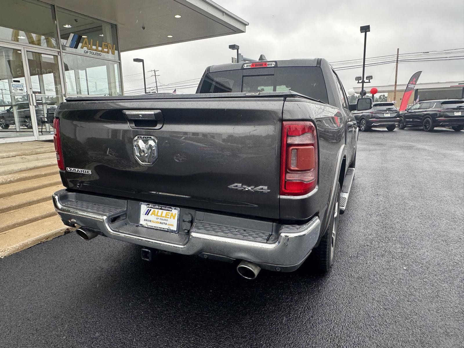 Used 2019 RAM 1500 Laramie AWD/4WD image 10