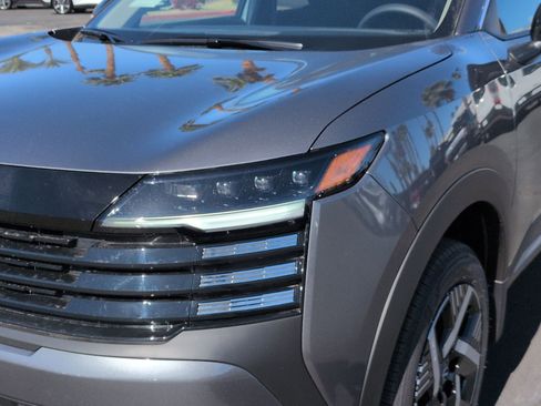 New 2026 Nissan Kicks SV image 15