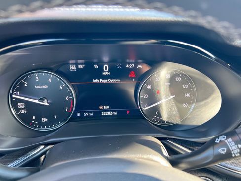 Used 2022 Buick Envision Essence w/ Safety Package image 17