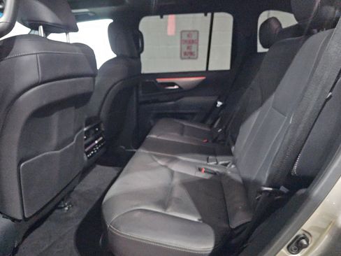 Used 2023 Lexus LX 600 F Sport w/ Accessory Package (Z1) AWD/4WD image 6