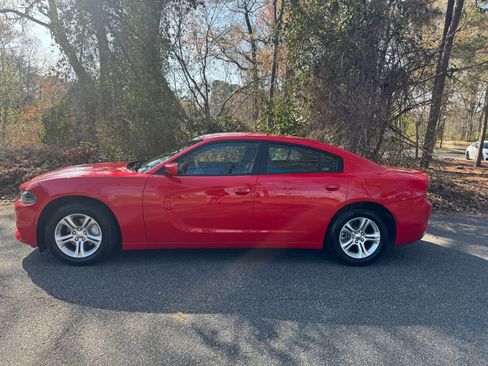Used 2022 Dodge Charger SXT image 8