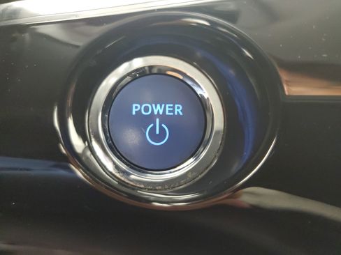 Used 2017 Toyota Prius Prime Advanced image 19