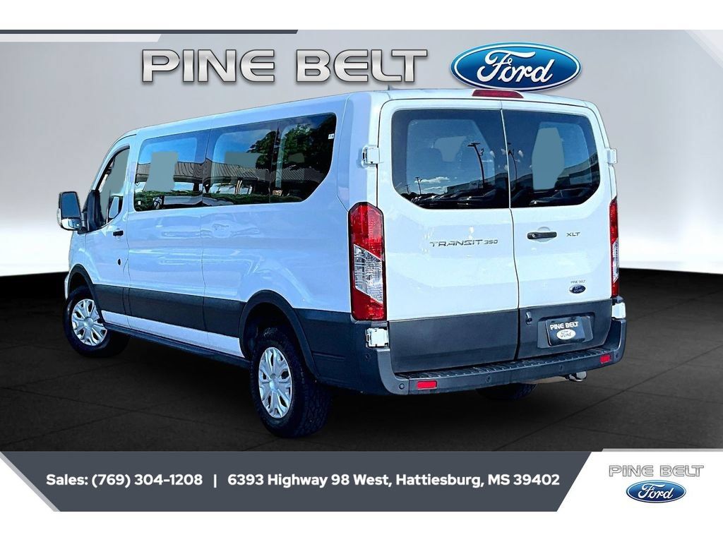 Used 2022 Ford Transit 350 XLT RWD image 2