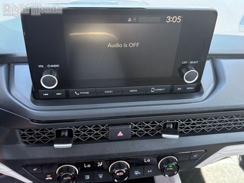 Certified 2025 Honda Accord SE image 19