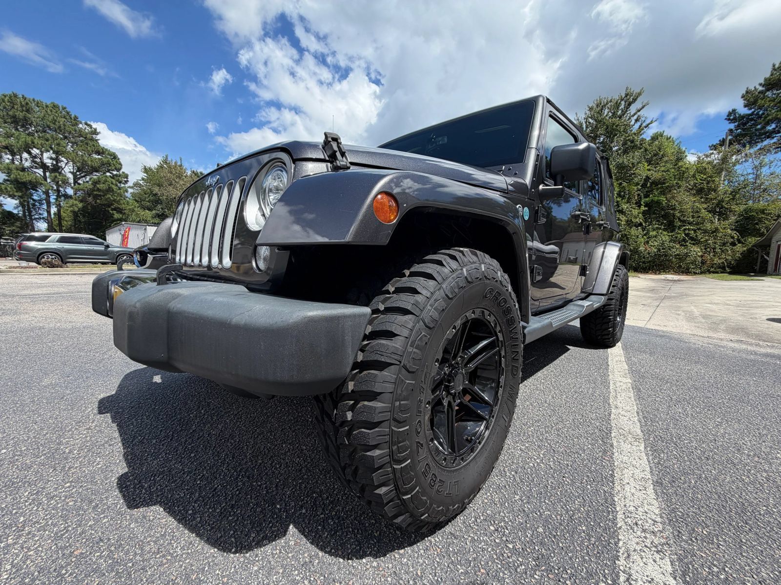 Used 2017 Jeep Wrangler Unlimited Sahara w/ Max Tow Package AWD/4WD image 28