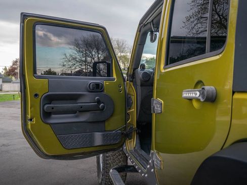 Used 2008 Jeep Wrangler Unlimited X AWD/4WD image 16