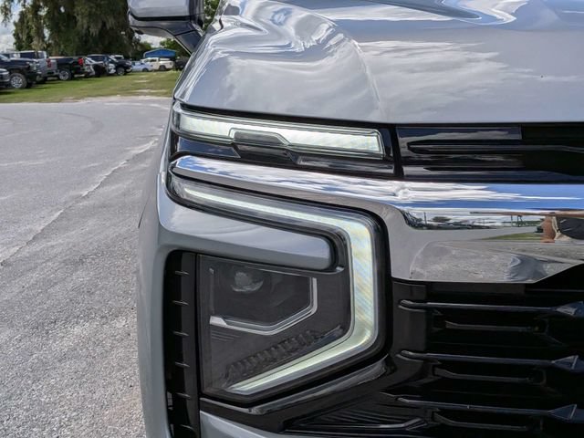 Used 2025 Chevrolet Suburban LS AWD/4WD image 10