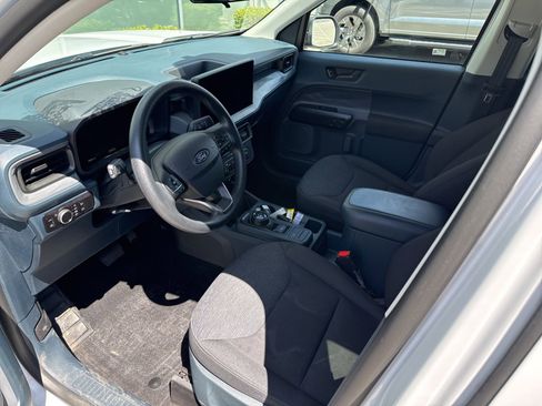 Used 2025 Ford Maverick XL FWD image 9
