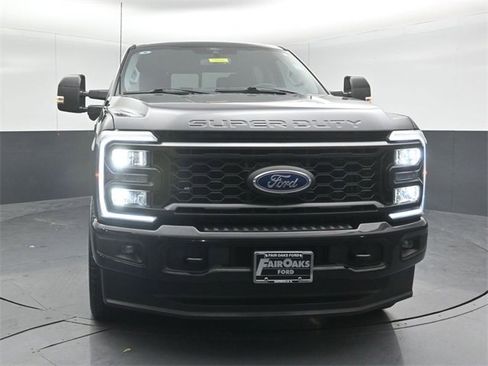 Used 2024 Ford F250 Lariat w/ Sport Appearance Package image 2