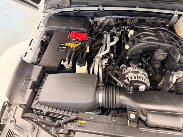 Used 2024 Jeep Wrangler Unlimited Sahara w/ Dual Top Group AWD/4WD image 46