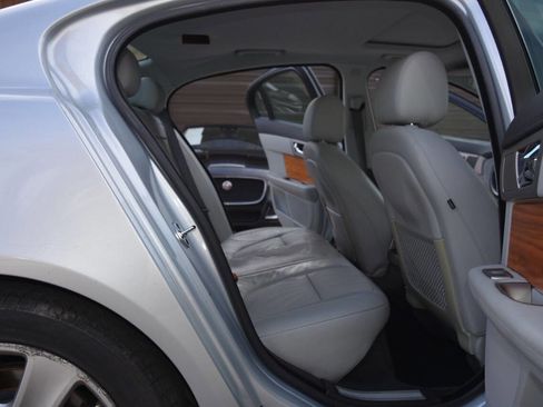 Used 2009 Jaguar XF Luxury image 34