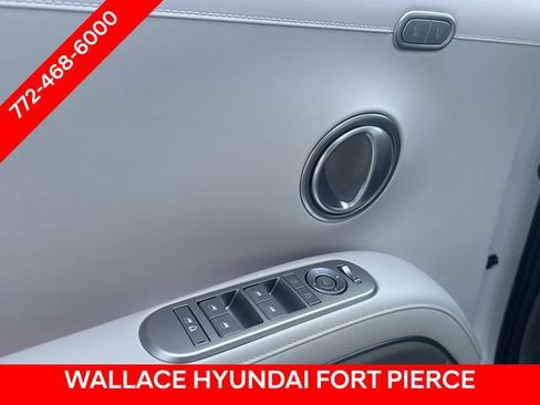 Used 2026 Hyundai Palisade SEL Premium FWD image 16