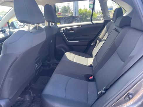 Used 2024 Toyota RAV4 XLE AWD/4WD image 14