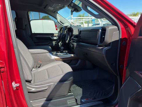 Used 2024 Chevrolet Silverado 1500 LT Trail Boss w/ Protection Package image 10