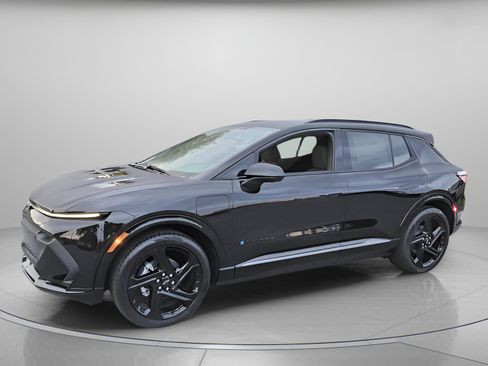 New 2025 Chevrolet Equinox EV RS w/ Convenience Package II image 2