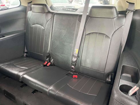 Used 2015 Buick Enclave Leather image 7