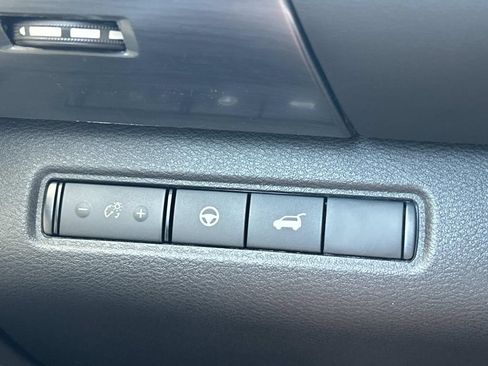 New 2026 Nissan Pathfinder SL FWD image 28