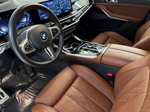 Used 2024 BMW X7 M60i w/ Executive Package AWD/4WD image 4