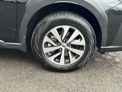 Certified 2025 Subaru Outback Premium AWD/4WD image 13